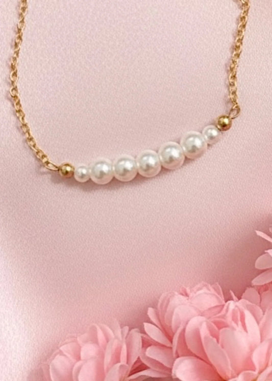 Pearls Minimalist Bracelet
