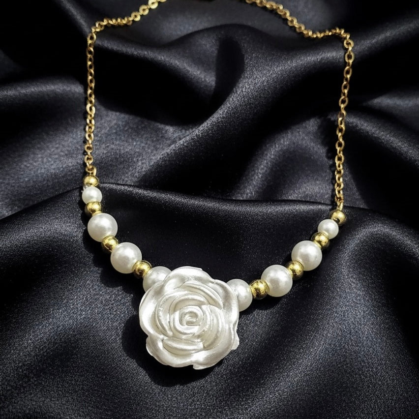 Pearl Rose and Gold Necklace