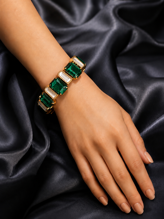 Simulated Emerald & Kundan Bangle