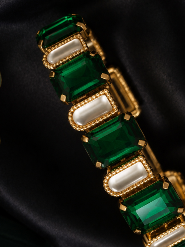 Simulated Emerald & Kundan Bangle